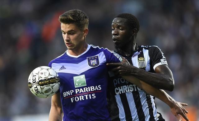 历了起伏之 历了起伏之