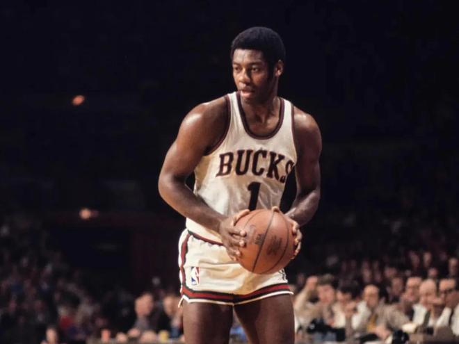 更意味着球 更意味着球